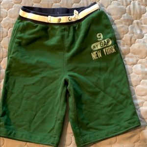 Never worn NWOT Gap shorts